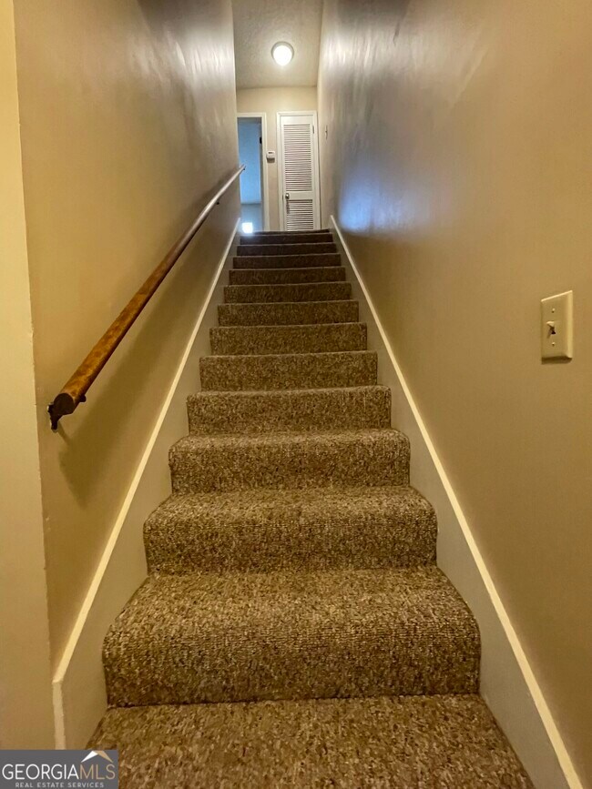 Foto del edificio - 119 S East St