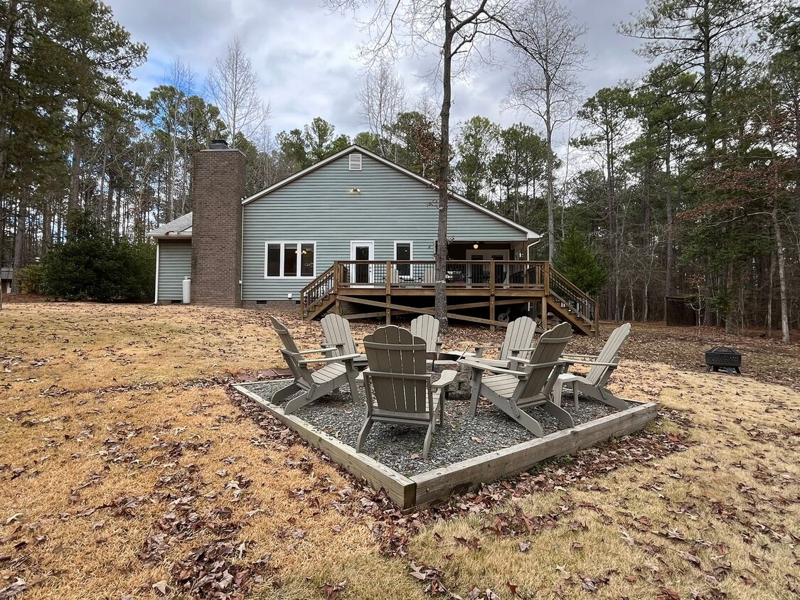 Primary Photo - Private 2BD, 2BA Home with 2 Large Decks, ...