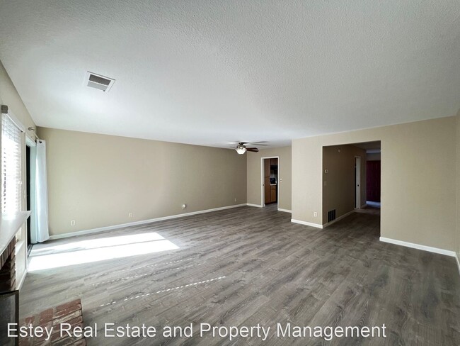Building Photo - 3 br, 2.5 bath House - 1754 Stuart Court