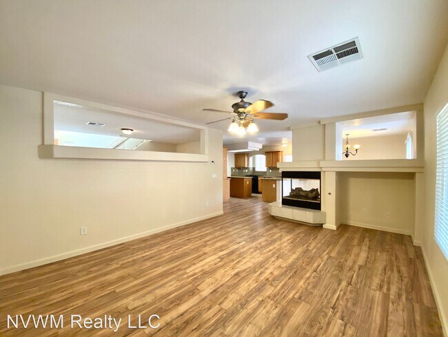 Foto del edificio - 4 br, 2.5 bath House - 7466 Jacaranda Leaf St