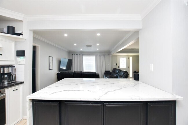 Foto del edificio - 3807 Brock St
