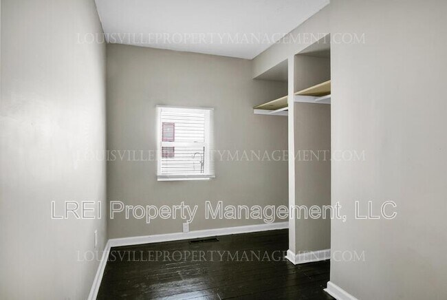 Building Photo - 2322 Griffiths Ave