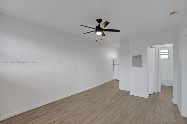 Foto del edificio - 14120 NW 24th Ct