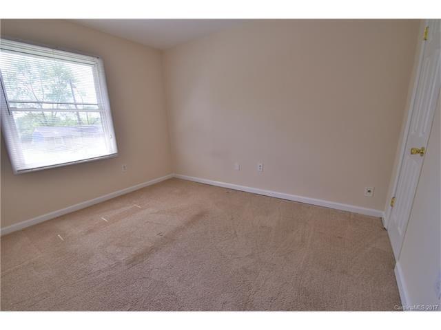 Foto del edificio - 815 Big River Rd