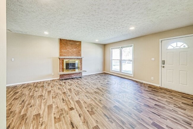 Foto del edificio - 3541 N Wittfield St