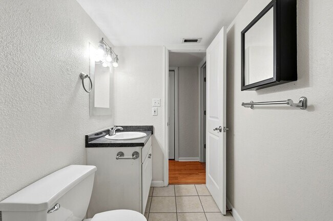 Foto del edificio - 507 NW 39th Rd