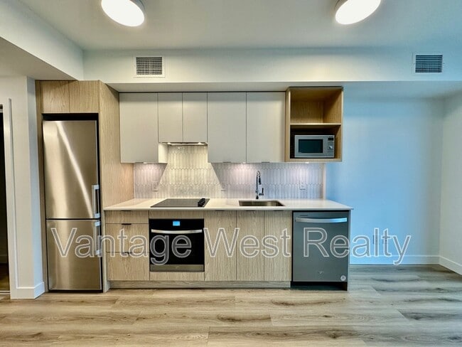 Building Photo - 1488 Bertram St