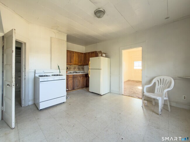 Foto del edificio - 324 Boswell Ave