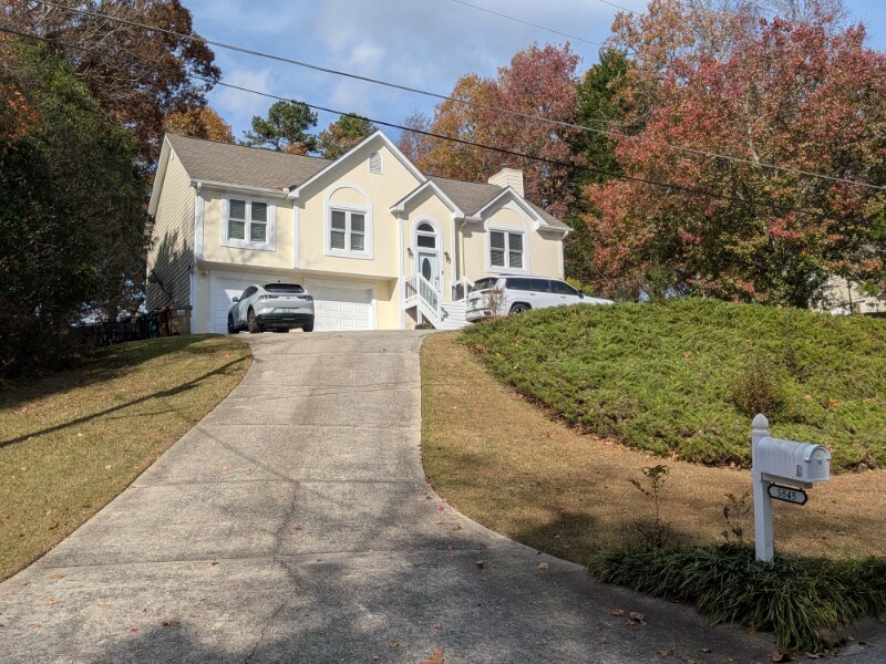 Foto principal - 5845 Shadewater Dr