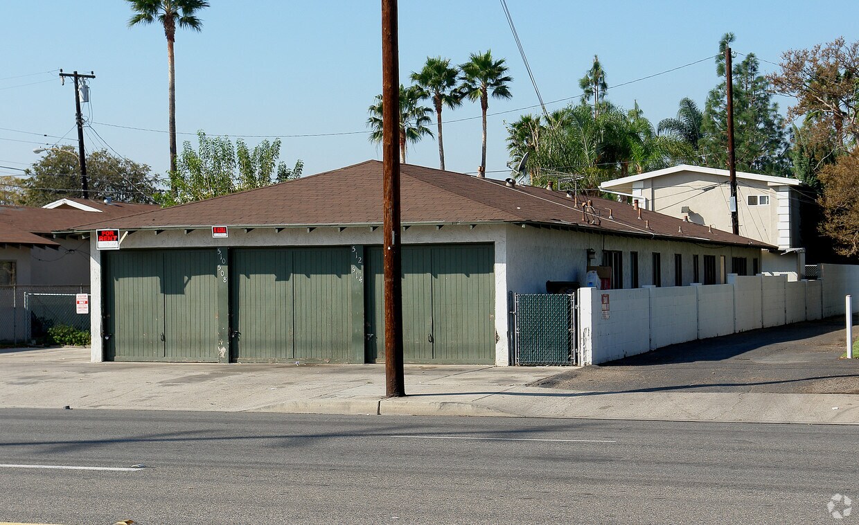 Building Photo - 508 N Batavia St