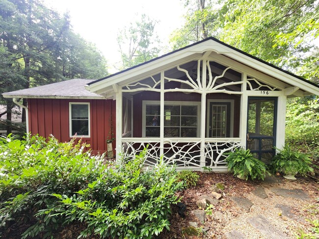 Building Photo - Montreat Cottage!