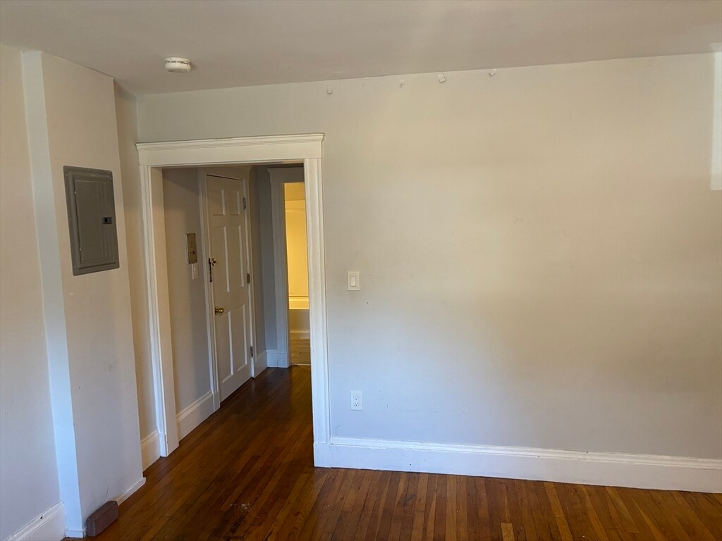 Foto principal - 208 Main St