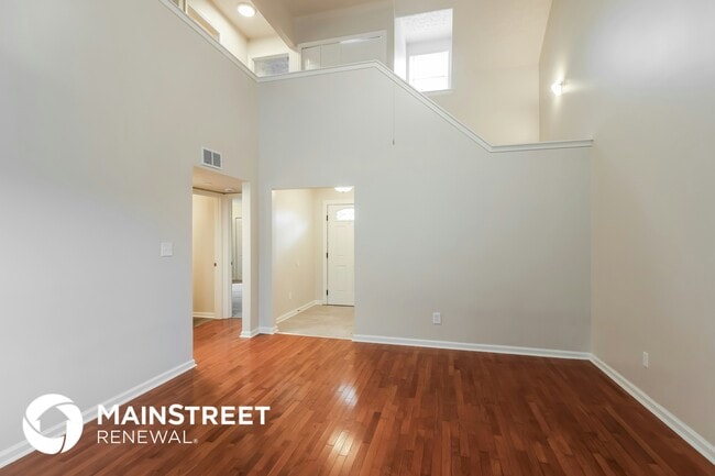 Building Photo - 8007 Apple Valley Dr