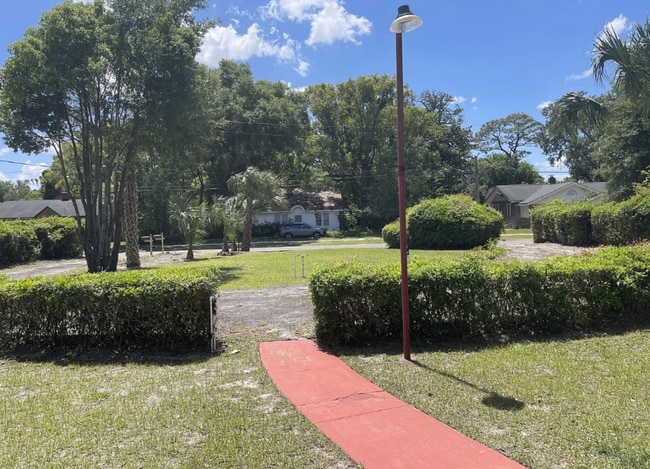 Foto del edificio - 63 E 56th St