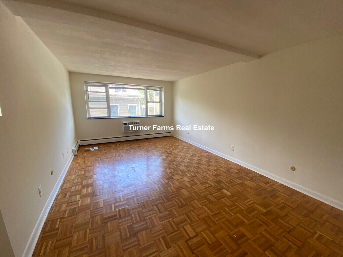 Foto principal - 269 Harvard St