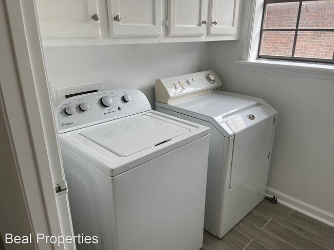 Foto del edificio - 3 br, 2.5 bath House - 2400 Longmire Dr #203