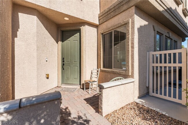 Building Photo - 5537 Punto Del Castello Ct