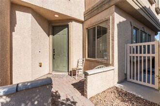 Building Photo - 5537 Punto Del Castello Ct