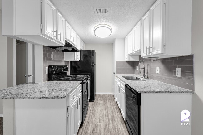 Building Photo - 130 Camino De Oro