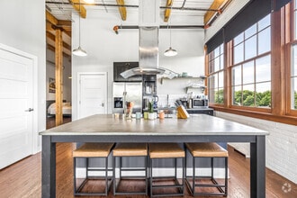 1BR, 1BA - 980SF - Dining Area - The Button Lofts