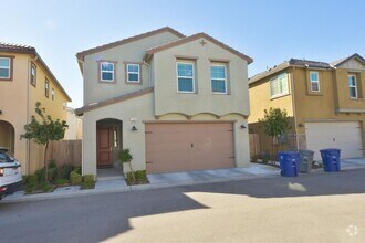 Building Photo - 1534 Zenith Point