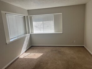 Building Photo - 1507 Alderbrook Dr
