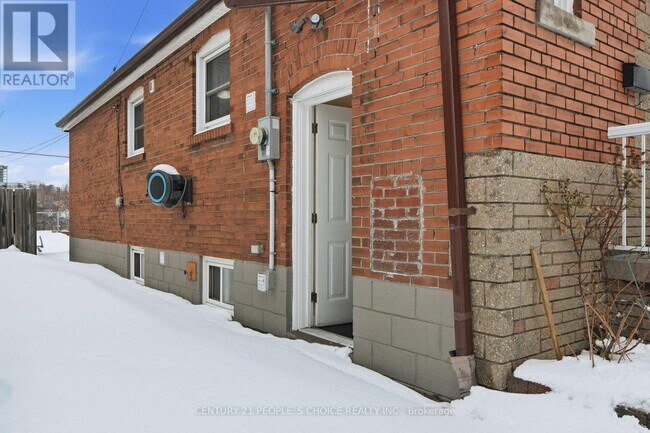 Photo du bâtiment - 30 Ordway Rd