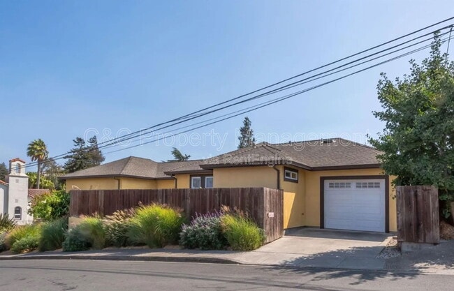 Building Photo - 151 Daniels Ave