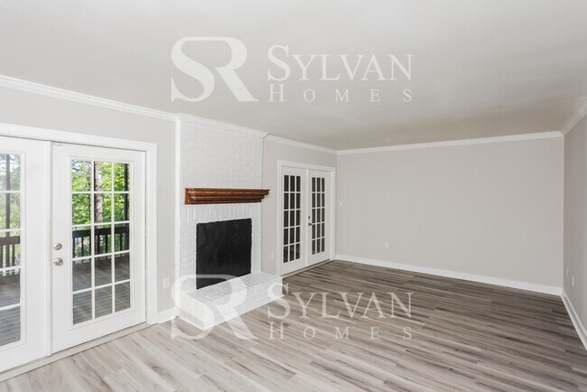 Foto del edificio - Feel like you are on vacation every day in this 4 bedroom, 3 bathroom home