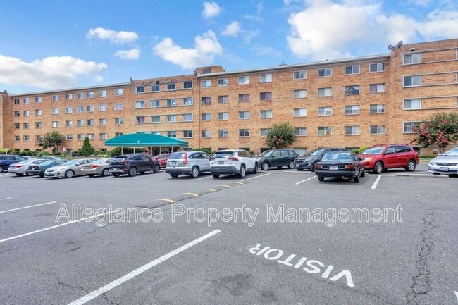 Foto del edificio - 5111 8th Rd S