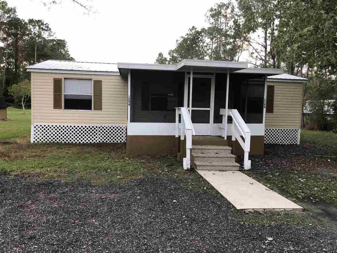 Foto principal - 1299 Cypress Rd