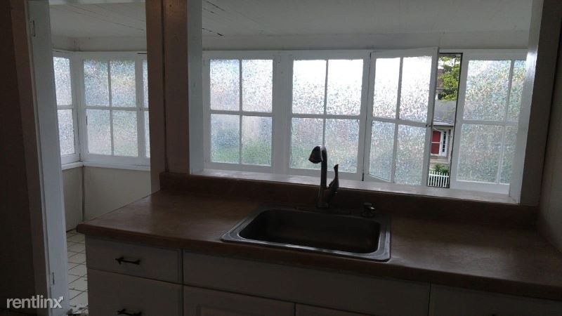 Primary Photo - 2 br, 1 bath House - 32 Dayton Ave