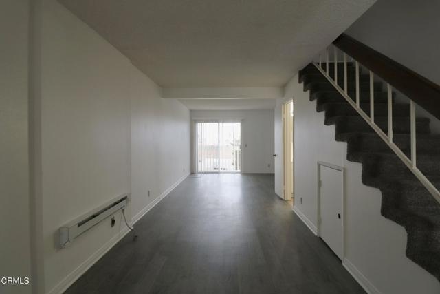 Foto del edificio - 271 S Ventura Rd