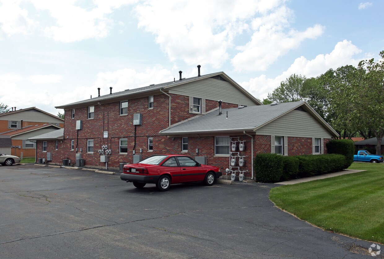 Building Photo - 740 Pool Ave
