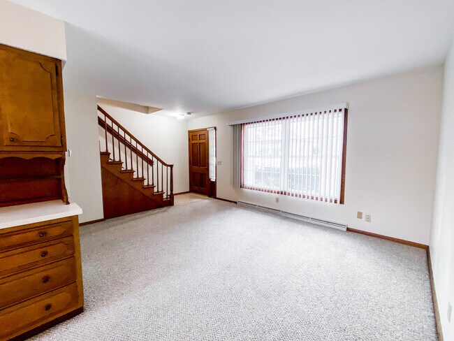 Foto del edificio - 2483 Fiedler Ln