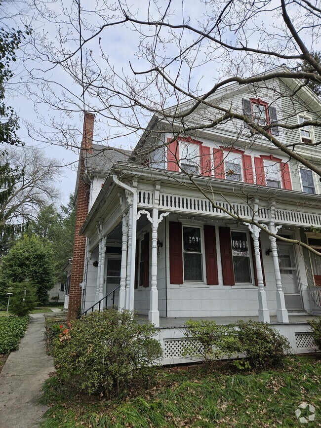 Homestead Manor Apartments for Rent with a Garage Mountville, PA 1