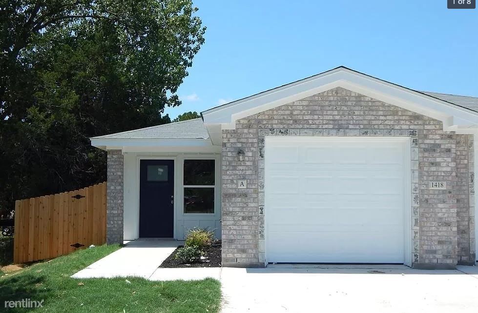 Primary Photo - 2 br, 2 bath Duplex - 1418 Shoshoni Trl Ap...