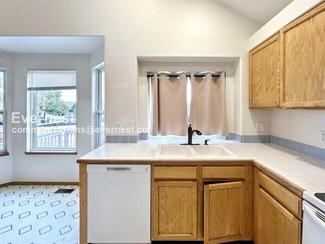 Foto del edificio - 4409 Cherry Oak Ct