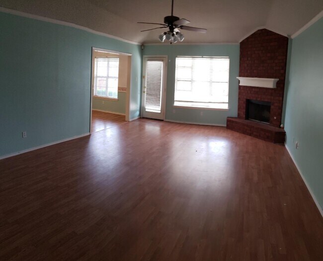 Foto del edificio - 6220 7th St