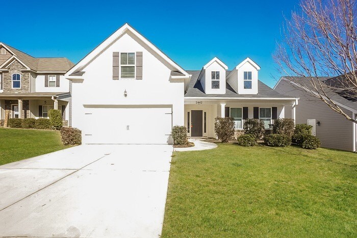 Foto principal - 2442 Newbury Ave