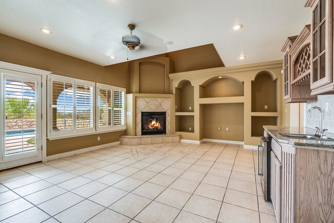 Building Photo - 6308 Franklin Ridge Dr