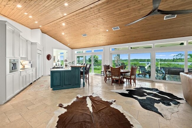 Foto del edificio - 644 Riverview Rd