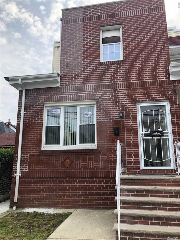 Primary Photo - 95-30 125th St