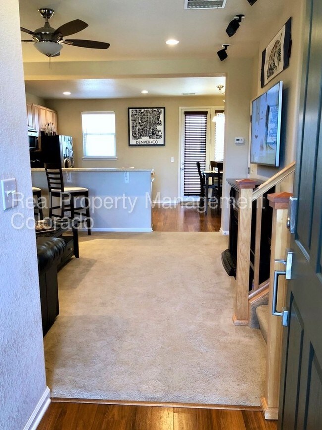 Foto del edificio - Beautiful home in Centennial