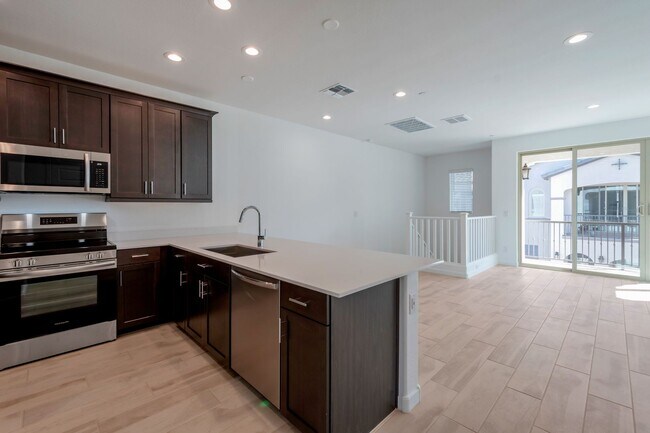 Foto del edificio - Like Brand New Luxurious Modern 3 Bedroom ...
