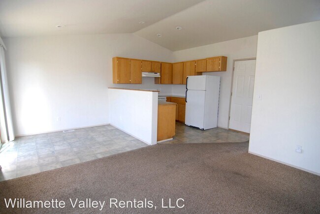 Foto del edificio - 462-464 Hummingbird St SE