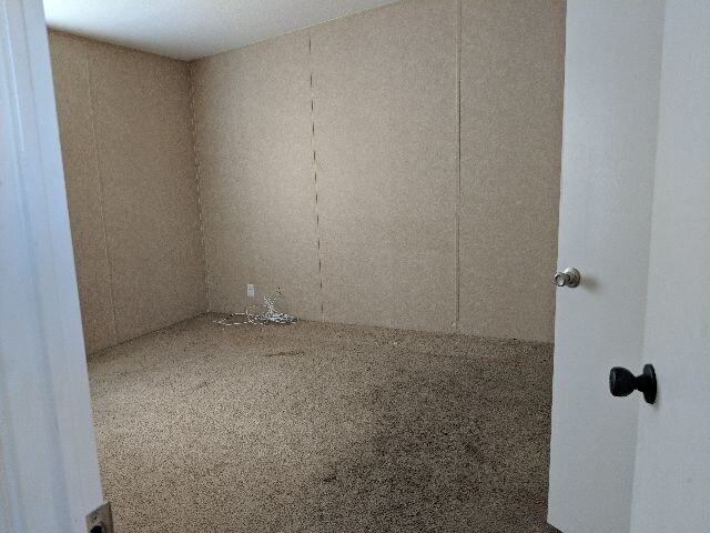 Foto del edificio - 5896 Shawnee Dr