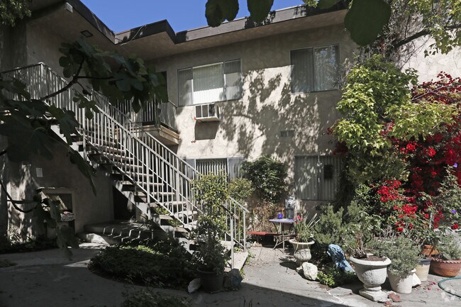 Building Photo - 6328 Bright Ave