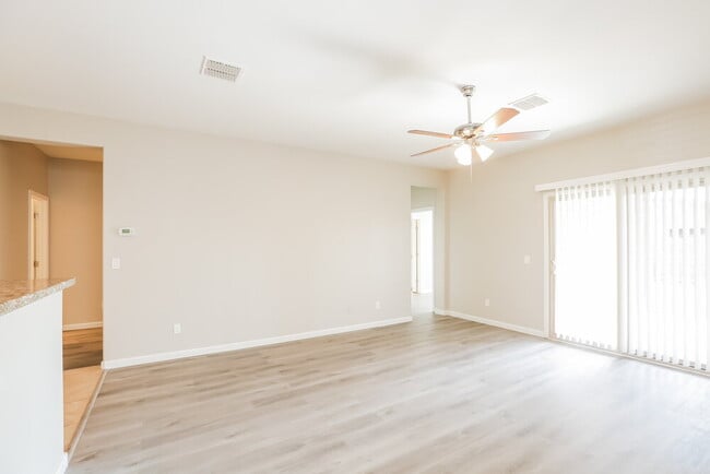 Foto del edificio - 4887 S 245th Ln