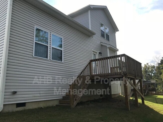 Building Photo - 850 Longleaf Pine Pl